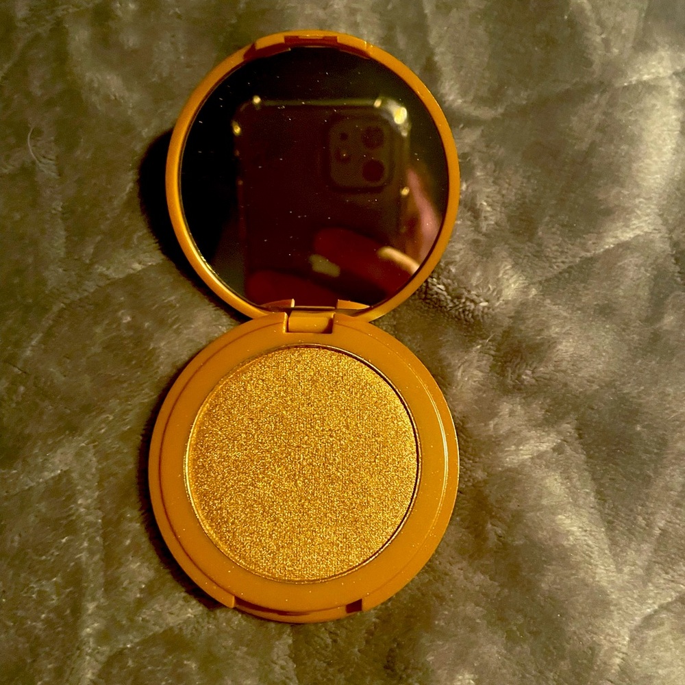 Tarte high performance naturals shimmer highlighter